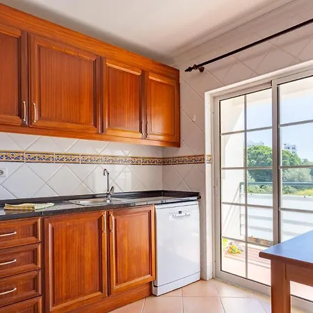 2bdr Duplex W Ac & Pool In By Lovelystay Portimão