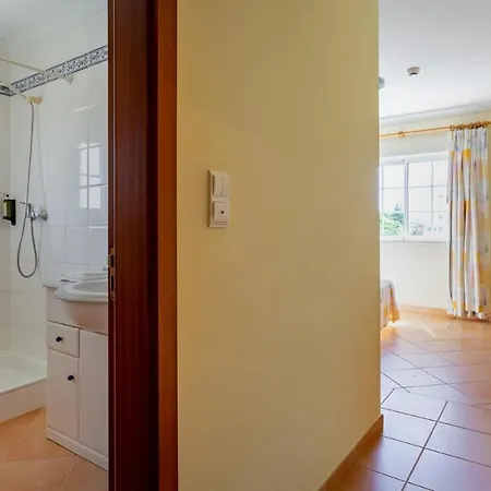 2bdr Duplex W Ac & Pool In By Lovelystay ポルティマン