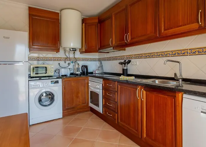 2bdr Duplex W Ac & Pool In By Lovelystay * Portimão